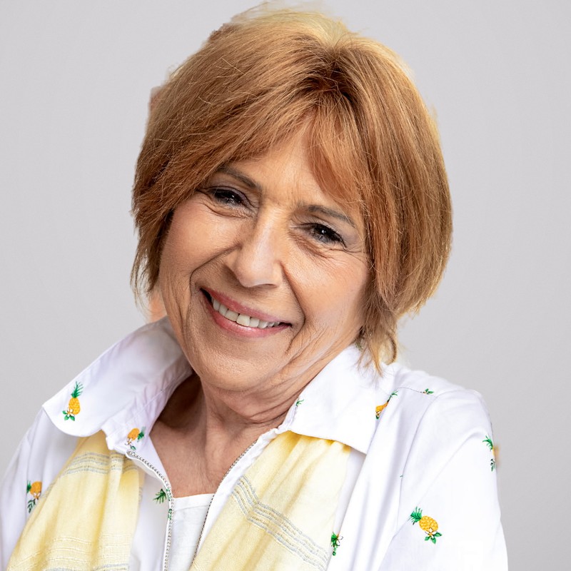 Paula Lopes, REALTOR and Listing Specialist at Realty Quarters